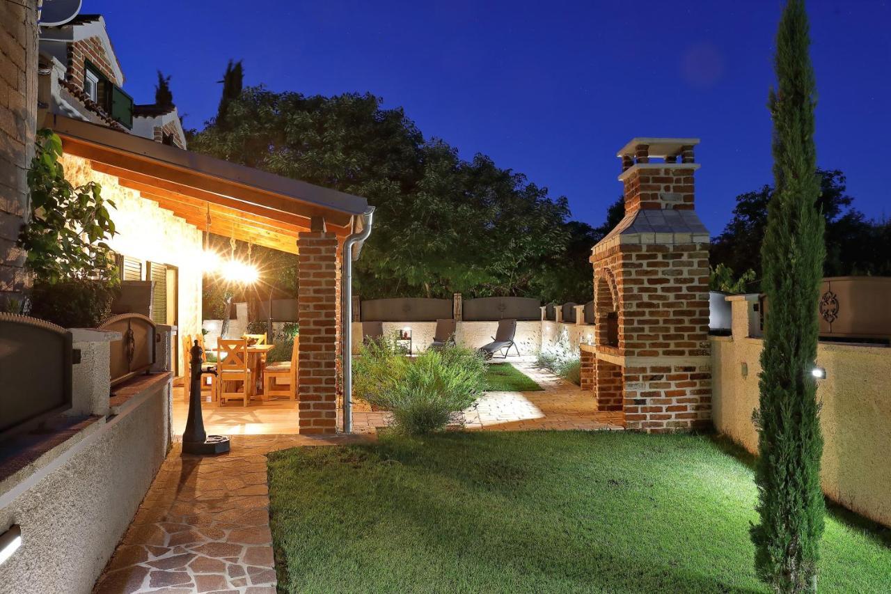 Stone Diamond Villa Задар Екстериор снимка